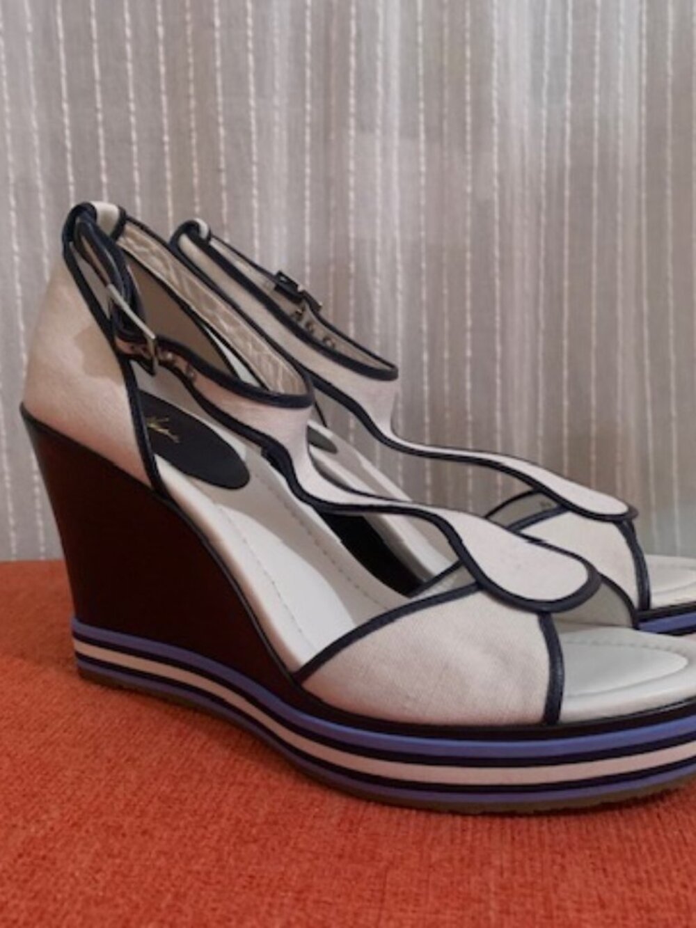 Cole Haan Air Ricki T-Strap White Canvas/Navy, Size 8.5, New with box & dustbag